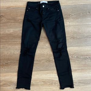 Distressed Skinny jeans